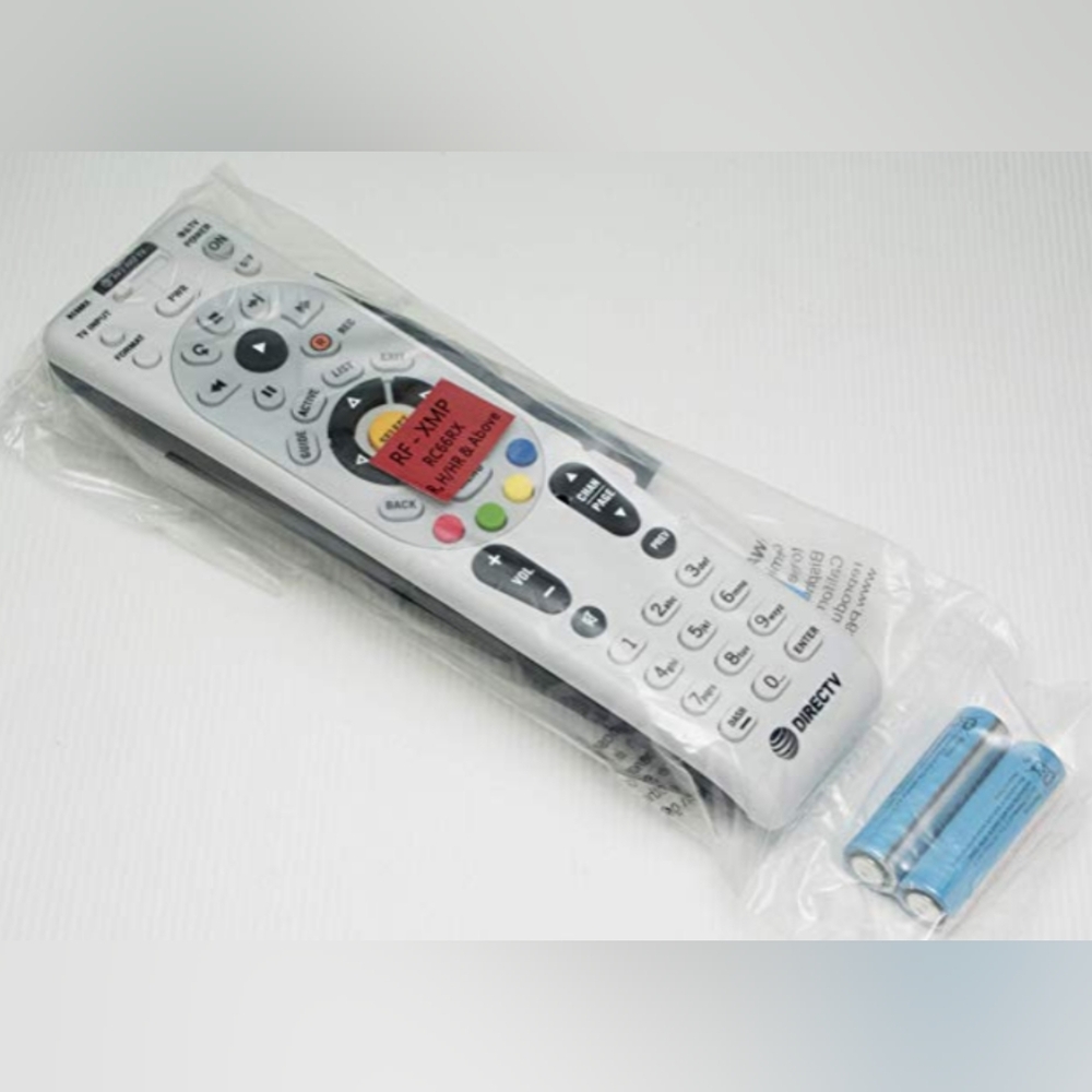 New Never opened DIRECTV RC66RX RF Remote Control - R,H/HR & Above - XMP
